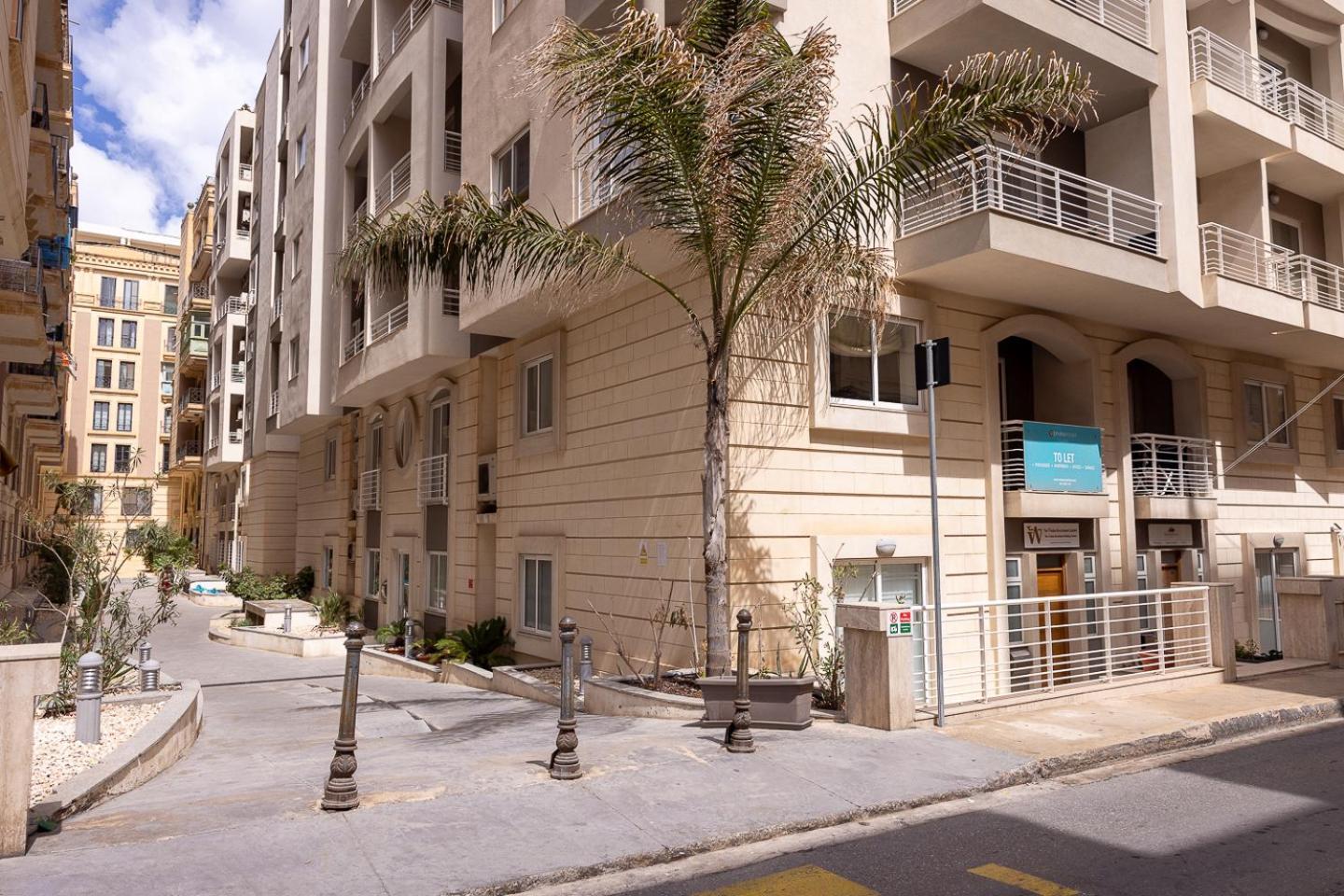 Balluta Bay Spacious Apt - 2Br Слима Екстериор снимка